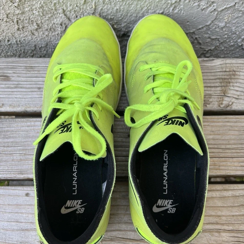 Nike Shoes Men Size 13 SB Lunarlon Oneshot Volt Neon Green